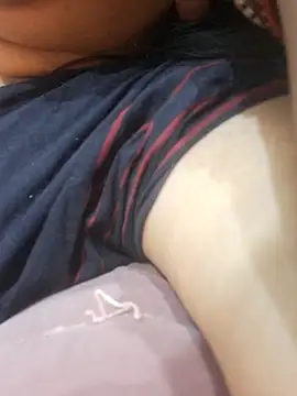 desiriya14 Webcam-Show