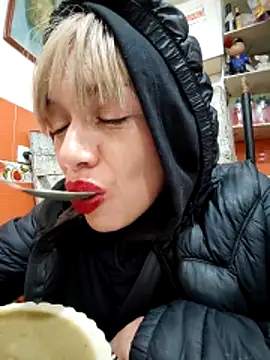 دردشة MARILYNMADELENAKOVANOVA الجنسية المباشرة