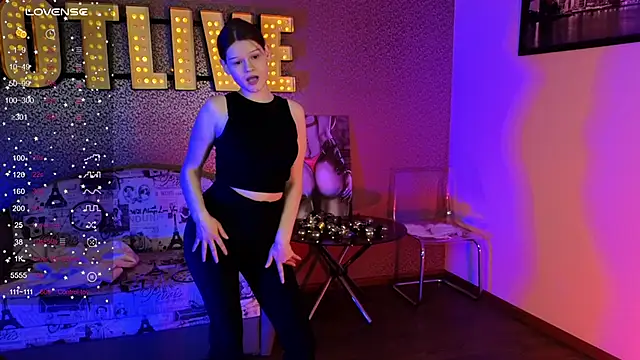 Lunatrend's Live XXX Chat