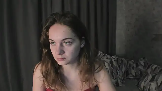 Chatroom XXX en direct de KristinaLoison