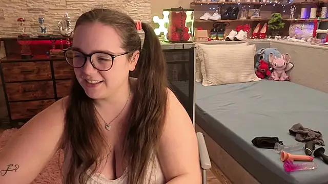 Kimberly-Caprice live XXX chat