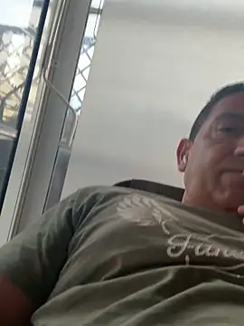 BULLBSX's Webcam Show