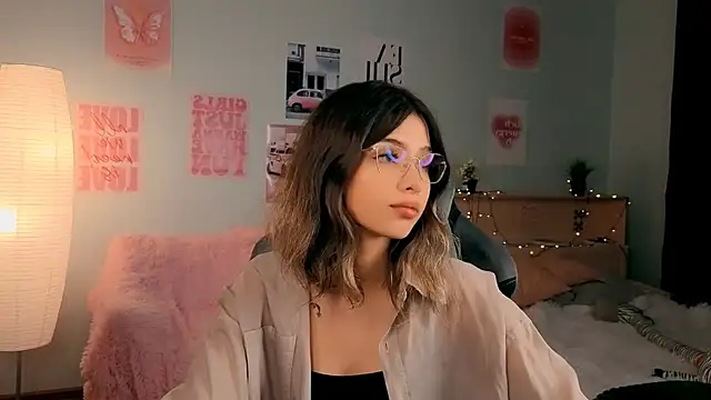 Chat +18 de dinnerwithflowers ao vivo