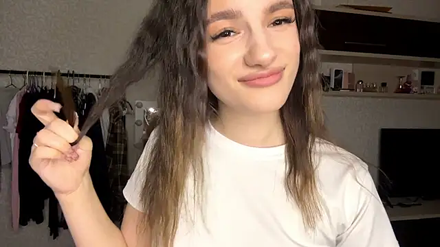 Chat +18 de Kosandra_k ao vivo