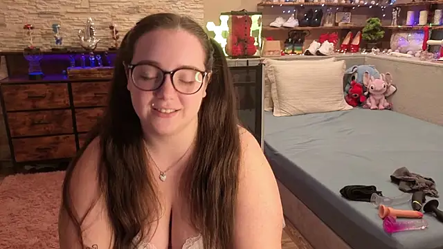 Chat +18 de Kimberly-Caprice ao vivo