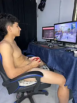 XXX chat uživo modela nic_2005