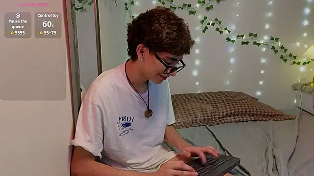 Matty_Sparkk élő XXX-chatje