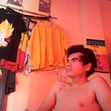 Chat +18 de Ortiz3404 ao vivo