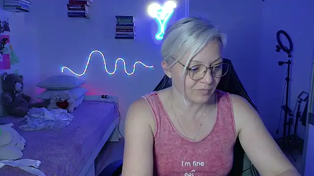 XXX chat uživo modela Linsy_Kim