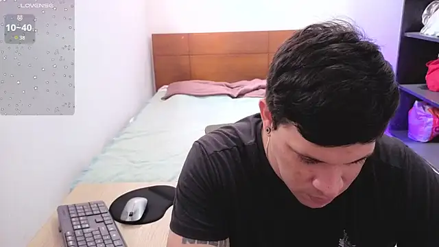 Chat +18 de ryden_01 ao vivo