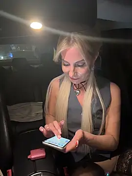 LisaMurr Adlı Modelin Canlı XXX Sohbeti