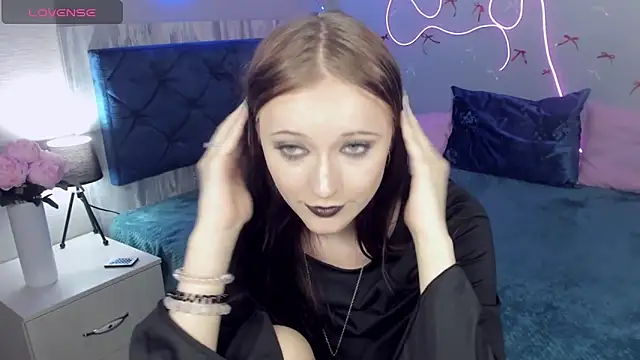 دردشة OliviaLight الجنسية المباشرة