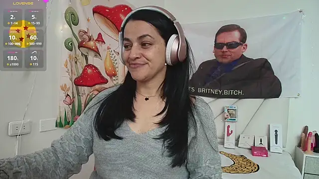 LovelyAzucena's Live XXX Chat