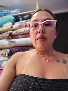 Chat XXX en directo de VIOLETA-25_