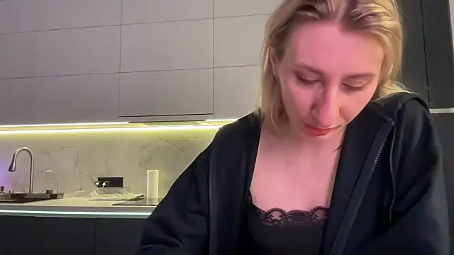 HEY_KITSUNKA – Naživo XXX chat