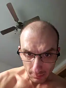 Show modela UpbeatXiphias na web-kameri