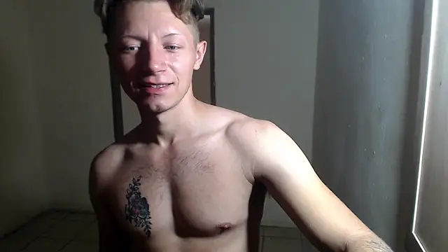 BlondZilla Show in webcam