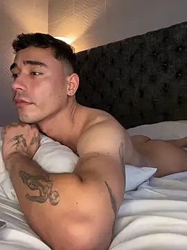 Adam_GreyのライブXXXチャット