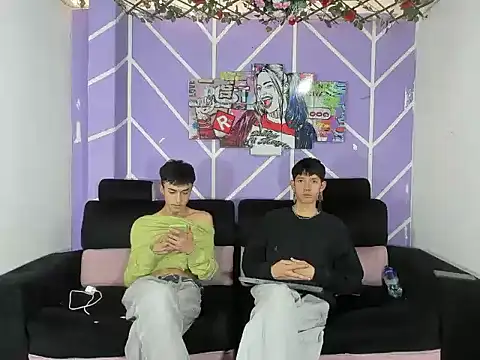 heyy_noah11 Show Webcam