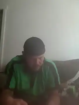 yourMasterisBored Chat XXX in diretta