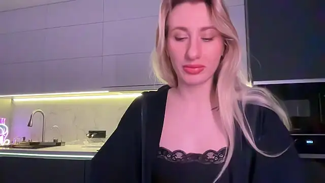 Webkamerová show HEY_KITSUNKA