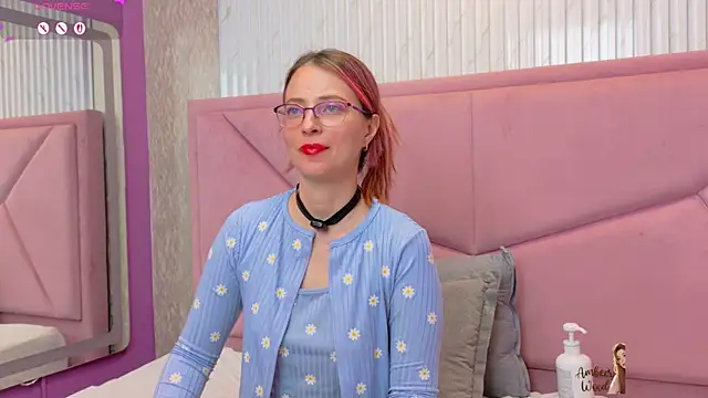 AmbeerWood_ Chat XXX in diretta