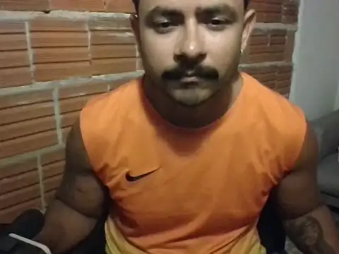 moreno18rnのライブXXXチャット