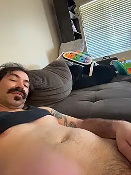 Perv85X webkamerás műsora