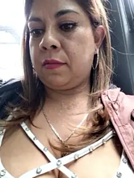 Laura-Hernandez's Webcam Show