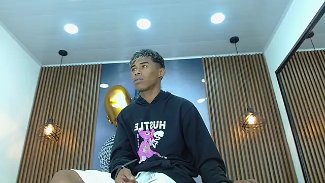 LuckyBluex: απευθείας συνομιλία ΧΧΧ