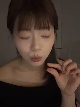 Nana-3 Adlı Modelin Canlı XXX Sohbeti