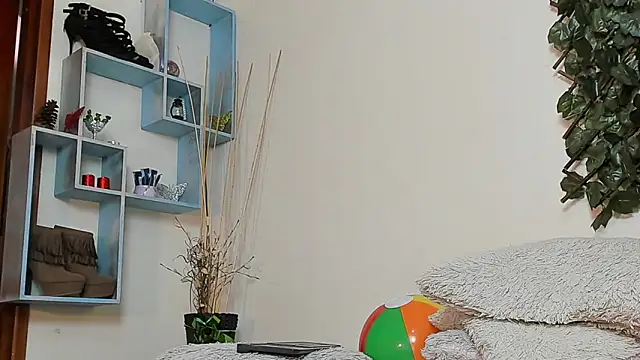 DestinyHills live XXX chat