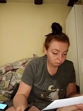 Bella-Monroen Live XXX chat