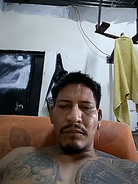 cielo420: διαδικτυακό σόου στην κάμερα