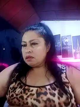 Keyla01_ 即時 XXX 聊天