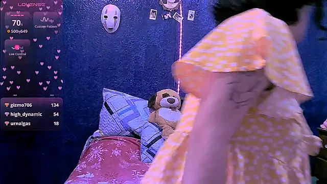 NinaYellow Chat XXX in diretta