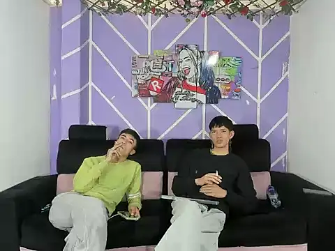 دردشة heyy_noah11 الجنسية المباشرة