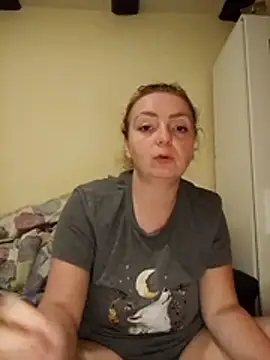 Bella-Monroe's Live XXX Chat