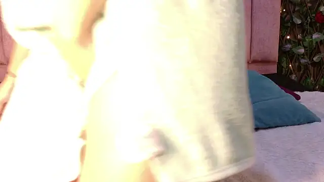 MiaJanss' Live XXX Chat