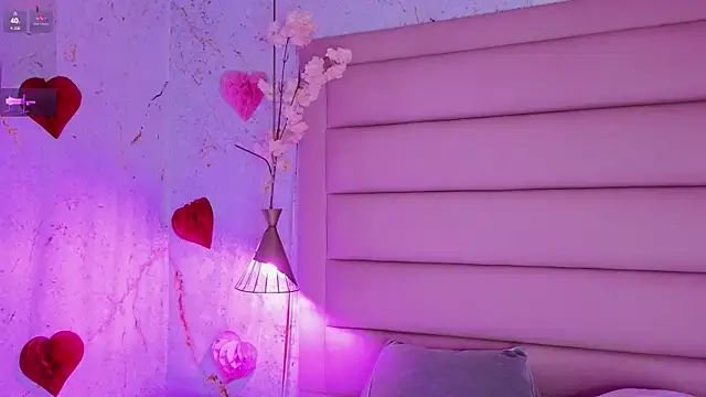 Evangelyne_1's Live XXX Chat