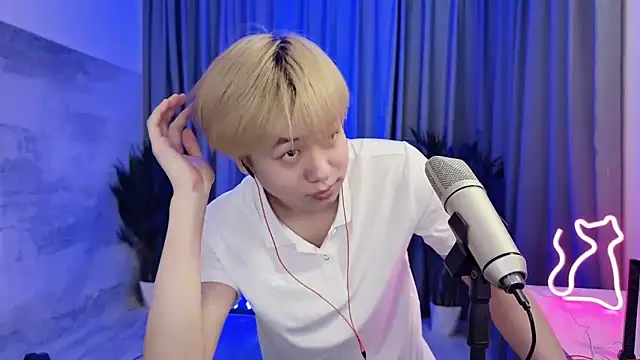 hafabva élő XXX-chatje