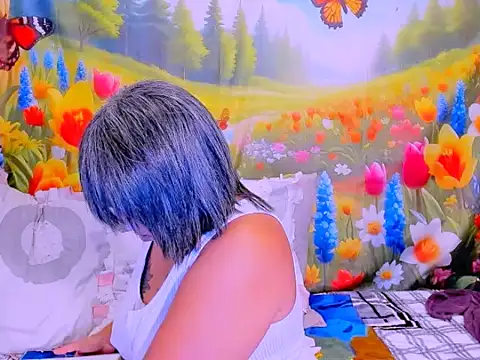 indianroxy Adlı Modelin Canlı XXX Sohbeti