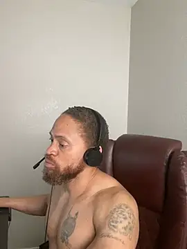 Fathero1time's Live XXX Chat