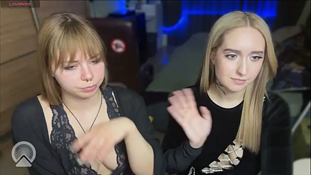 xxx_sandra_: онлайн-секс-чат