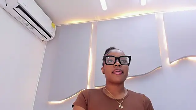 EmilyDiaaz Obrolan Langsung XXX