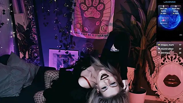 Noah_ElmerX's Live XXX Chat