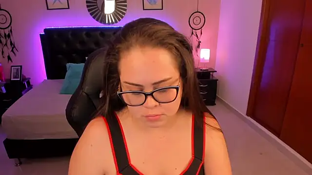 LolaVillalobos' Live XXX Chat