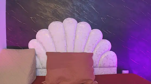 _MiaBrown_ Chat XXX live