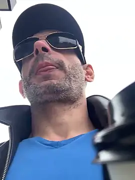 hailzeffn's Live XXX Chat