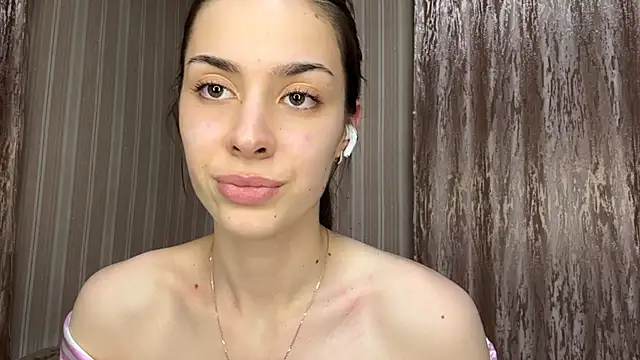 Chat +18 de AylaLust ao vivo